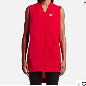 ⭐️Nike Red Zip-Up Vest